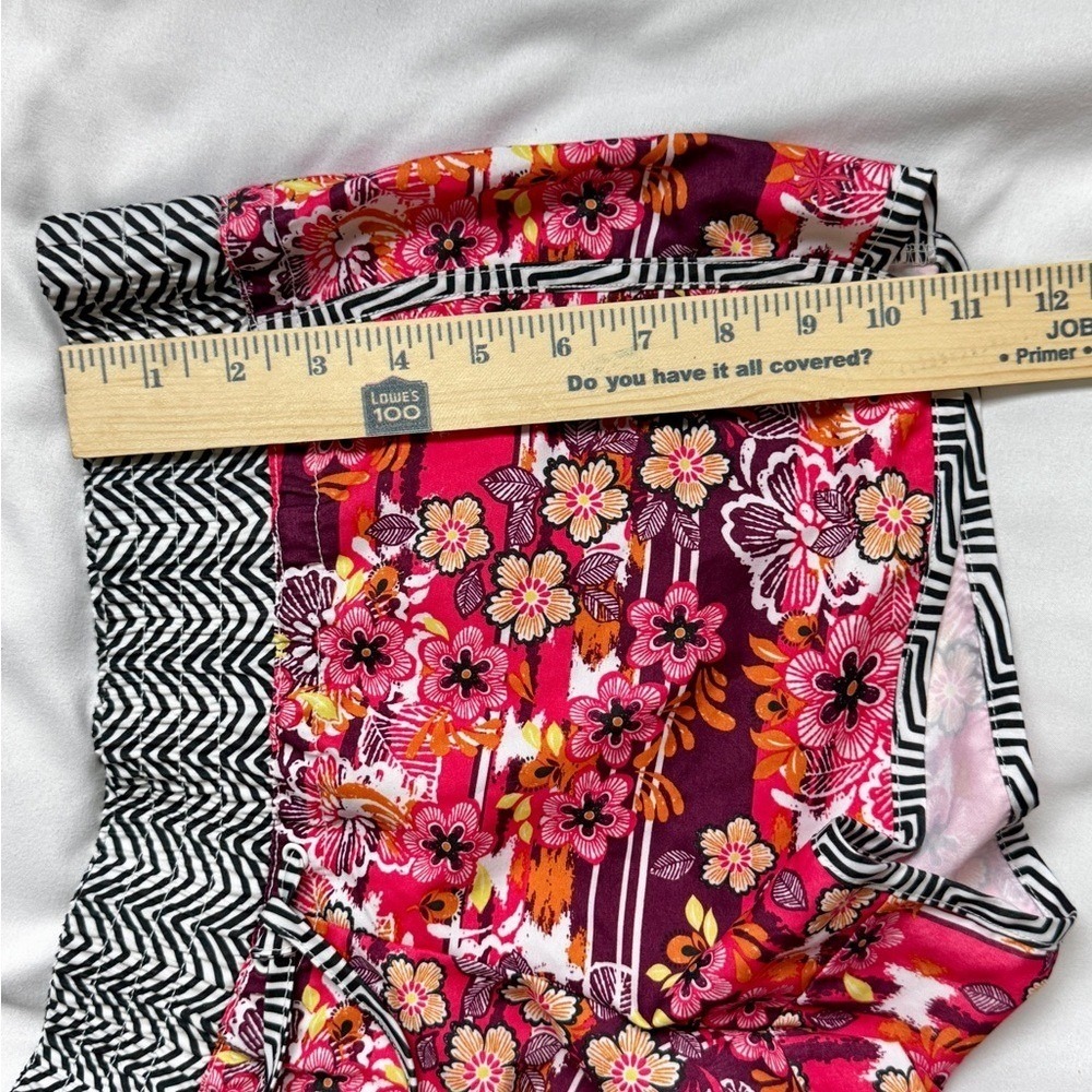 Lanai Beach Shorts or Board Shorts Floral Size 8 - Picture 8 of 9